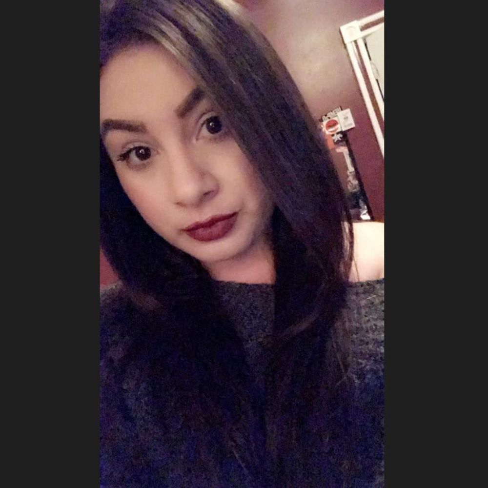 Meet your Posher, Felicia